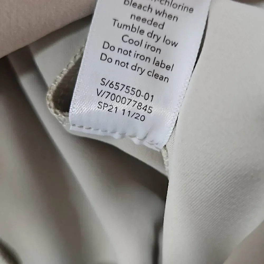 Athleta Stellar Straight Crop Pant Womens Size 24 Cream Khaki Casual Dressy Pant